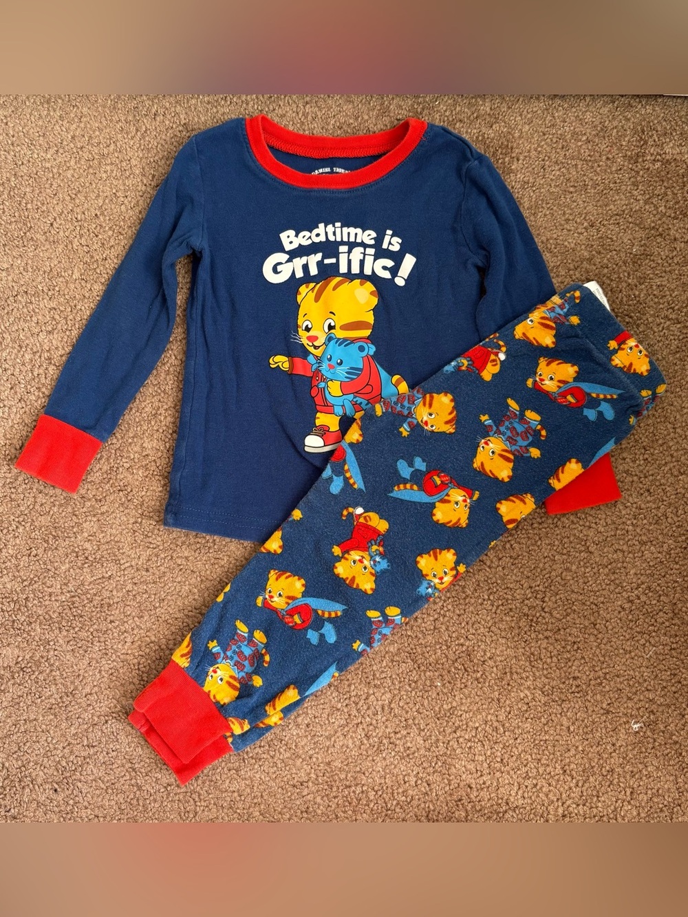Daniel Tiger’s Neighborhood 2-piece Pajama Set 2T